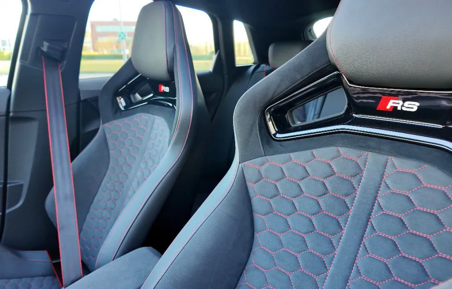 huur Audi RS3 Sportback (2025) 1