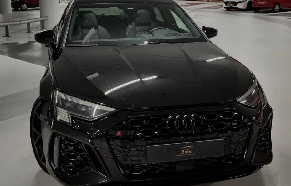 huur Audi RS3 Sportback 1