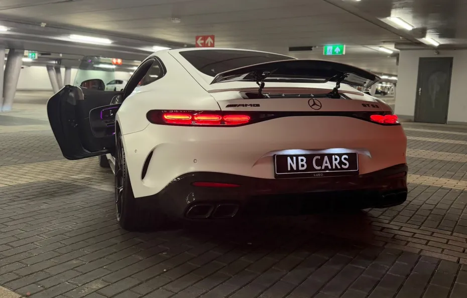 huur Mercedes Benz GT63s F1 Edition (2026) 1