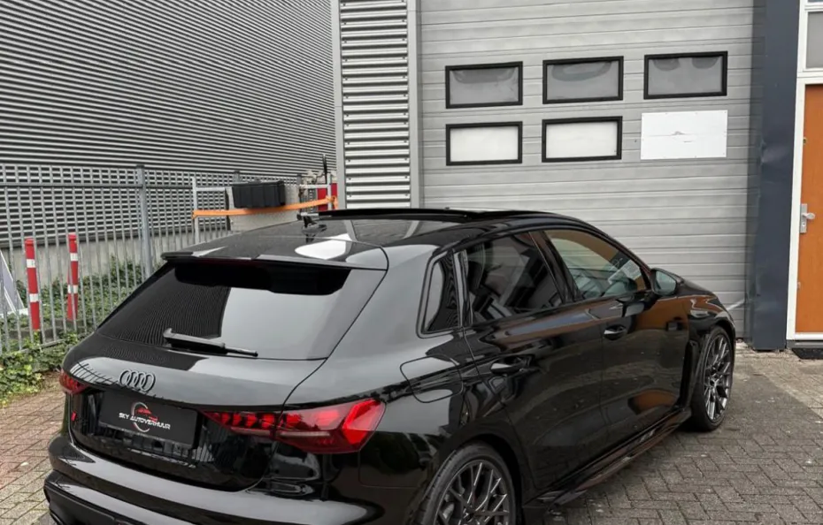 huur Audi RS3 Sportback (2025)