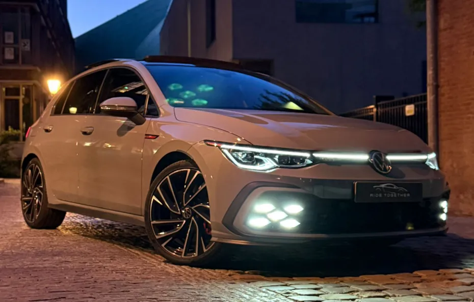 huur Volkswagen Golf 8 GTI 1
