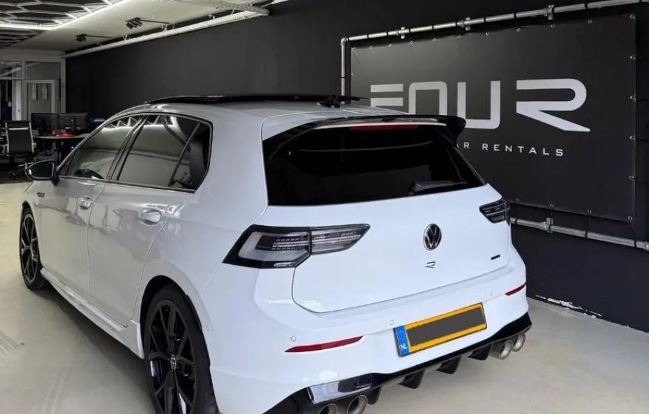 huur Volkswagen Golf 8R Black Edition
