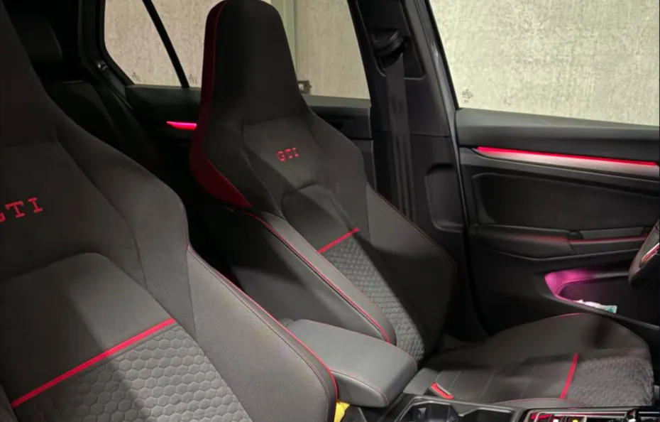 huur Volkswagen Golf 8.5 GTI Clubsport 1