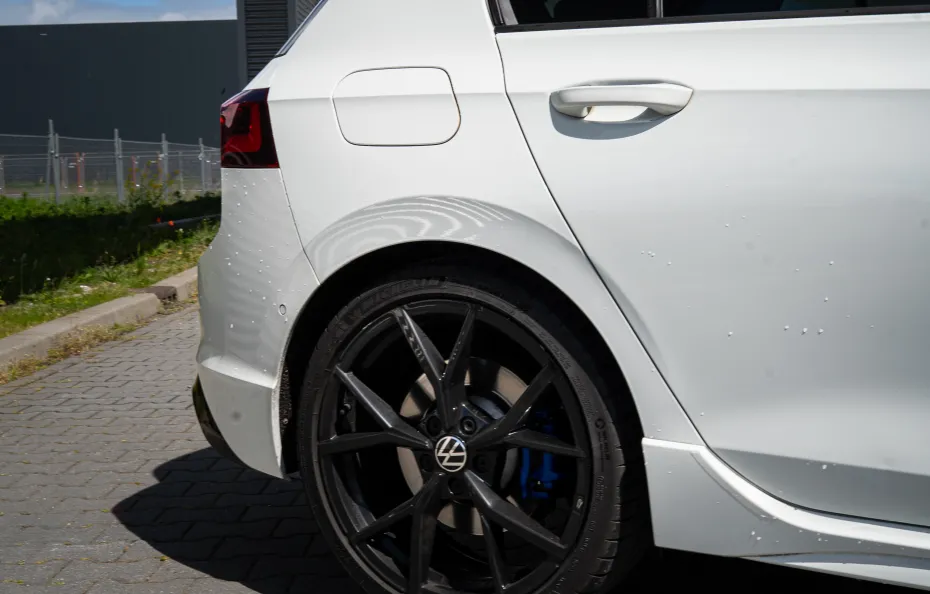 huur Volkswagen Golf 8R 20 Years Edition
