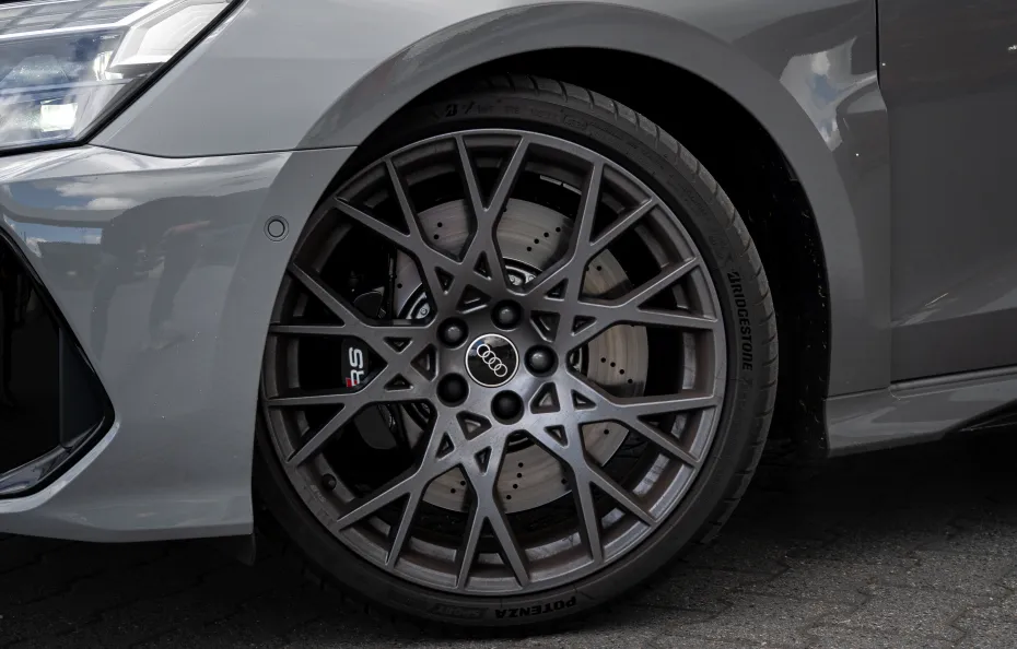 huur Audi RS3 Sportback (2026) 1