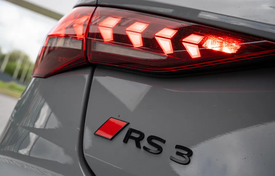 huur Audi RS3 Sportback (2026) 1