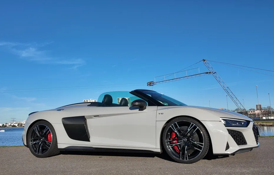 huur Audi R8 Spyder 1