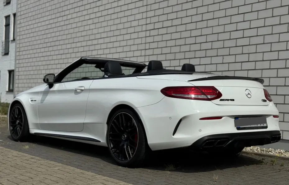 huur Mercedes Benz C63s AMG