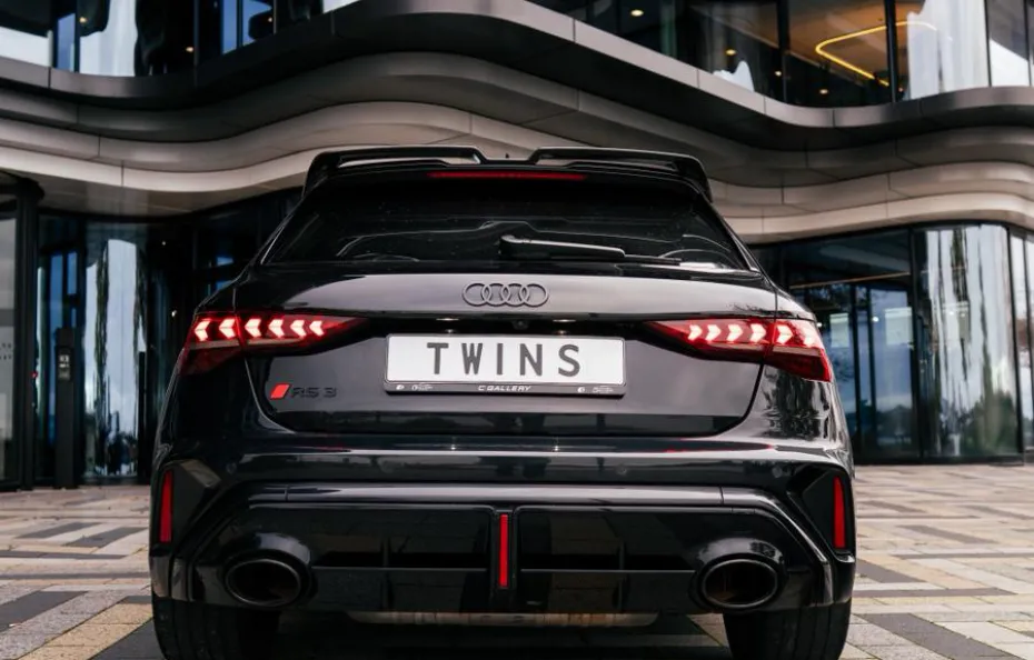 huur Audi RS3 Sportback (Kuipstoelen)