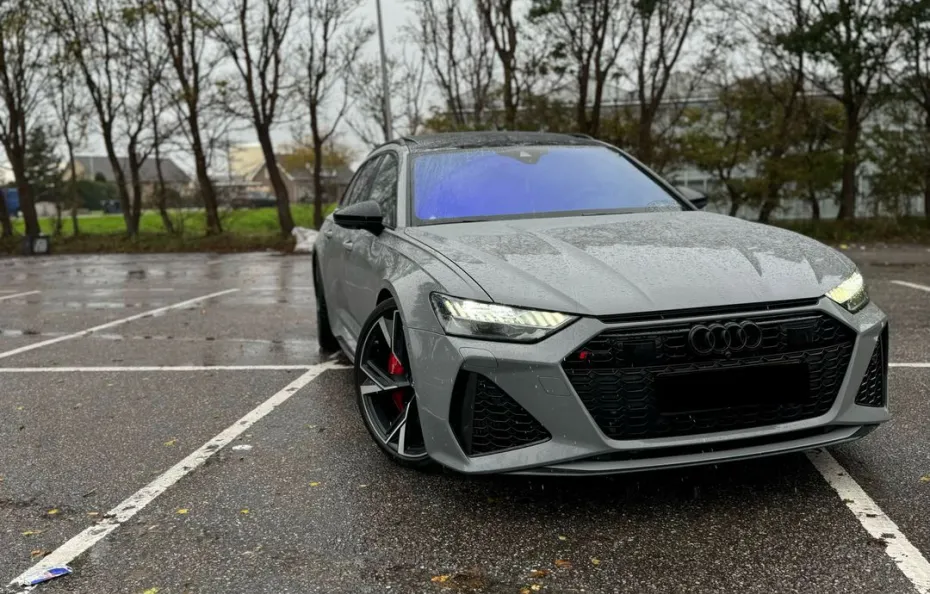 huur Audi RS6 Performance 1