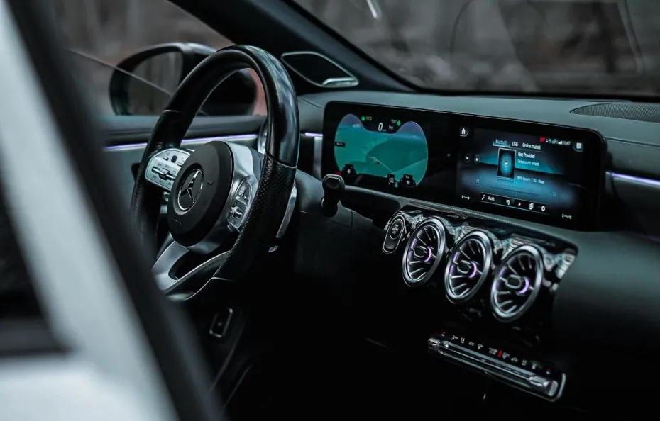 huur Mercedes Benz A250e Limo