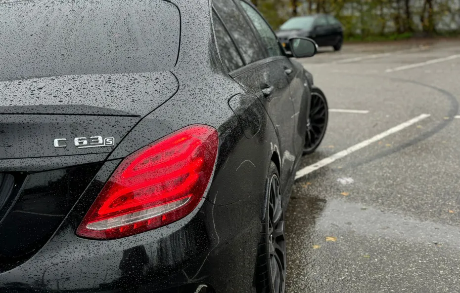 huur Mercedes Benz C63s AMG