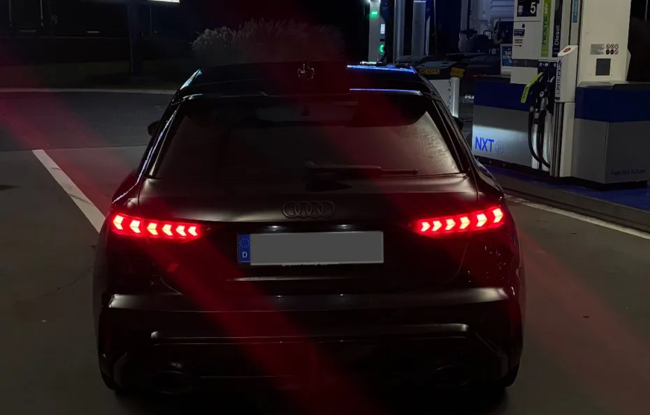 huur Audi RS3 Sportback (Kuipstoelen)