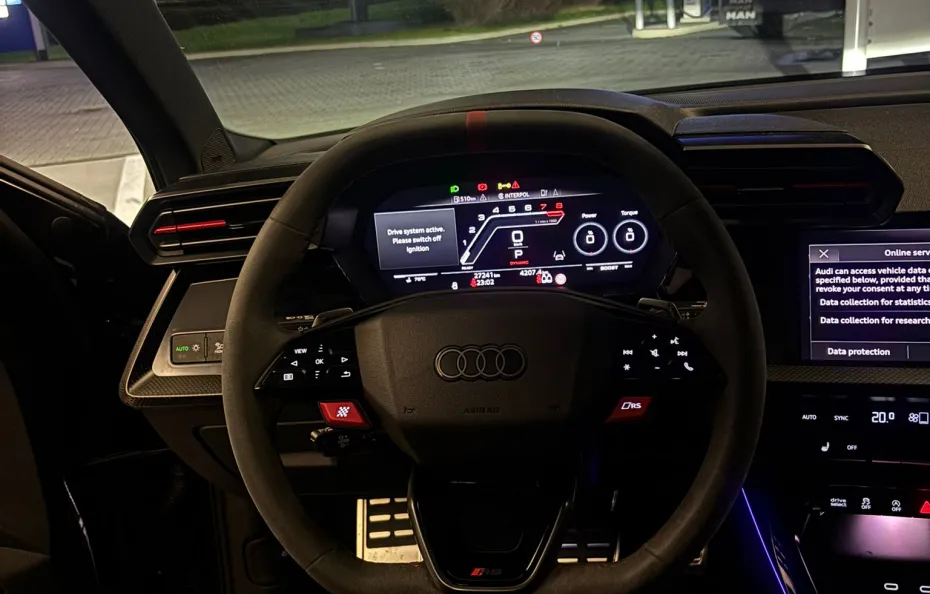 huur Audi RS3 Sportback (Kuipstoelen)