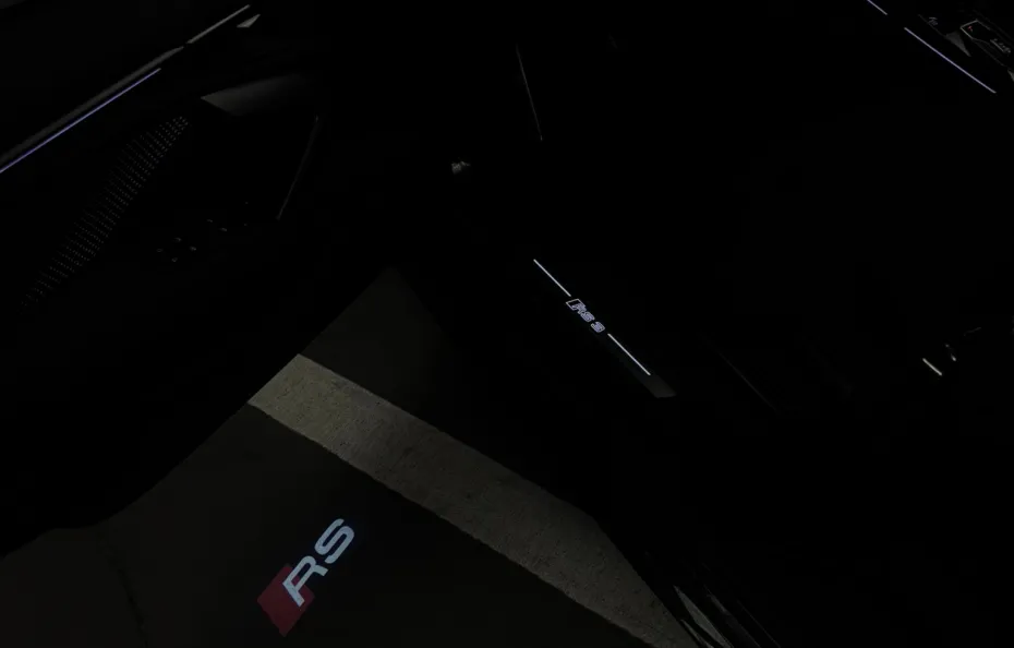 huur Audi RS3 Sportback (Kuipstoelen)