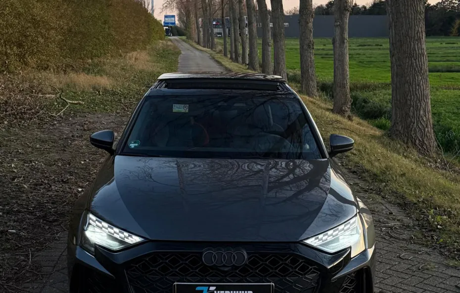 huur Audi RS3 Sportback (2025) 1