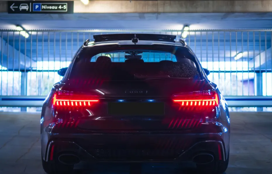 huur Audi RS6 Performance 1