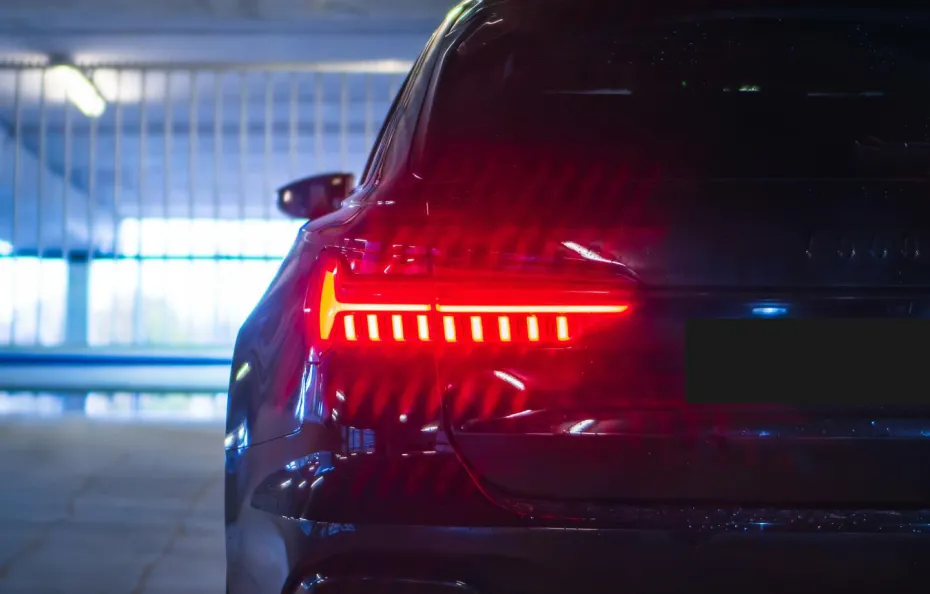 huur Audi RS6 Performance 1