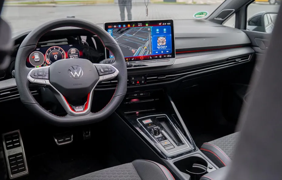 huur Volkswagen Golf 8.5 GTI Clubsport