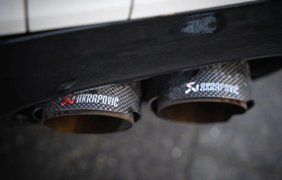 huur Mercedes Benz A35 AMG