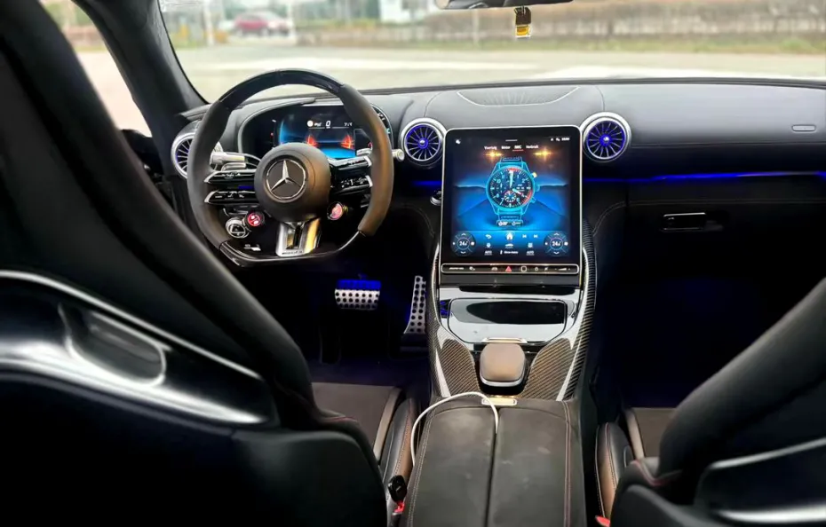 huur Mercedes Benz GT63 AMG 1