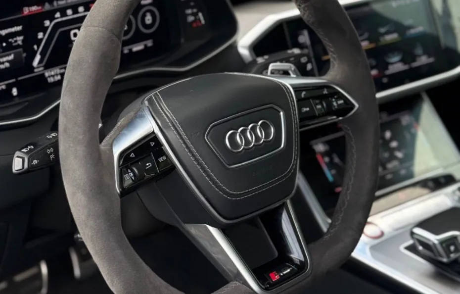 huur Audi RS6 Performance