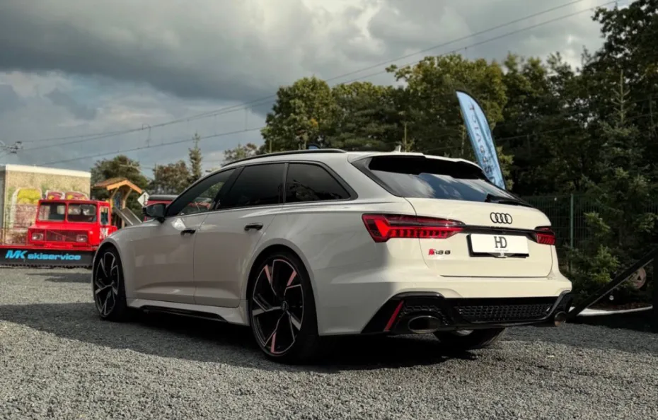 huur Audi RS6 Performance