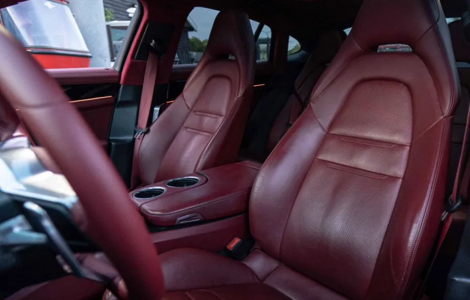 huur Porsche Panamera 4S