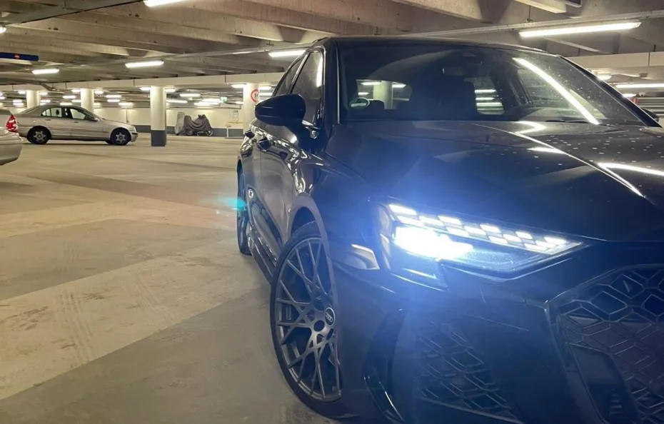 huur Audi RS3 Sportback (2025) 1