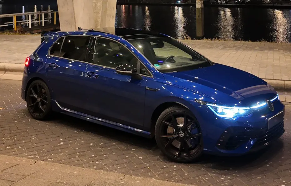 huur Volkswagen Golf 8R + Akra 1