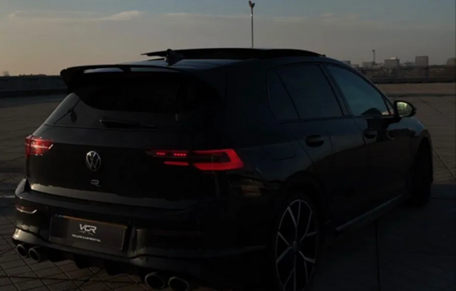 huur Volkswagen Golf 8R (420PK) 1