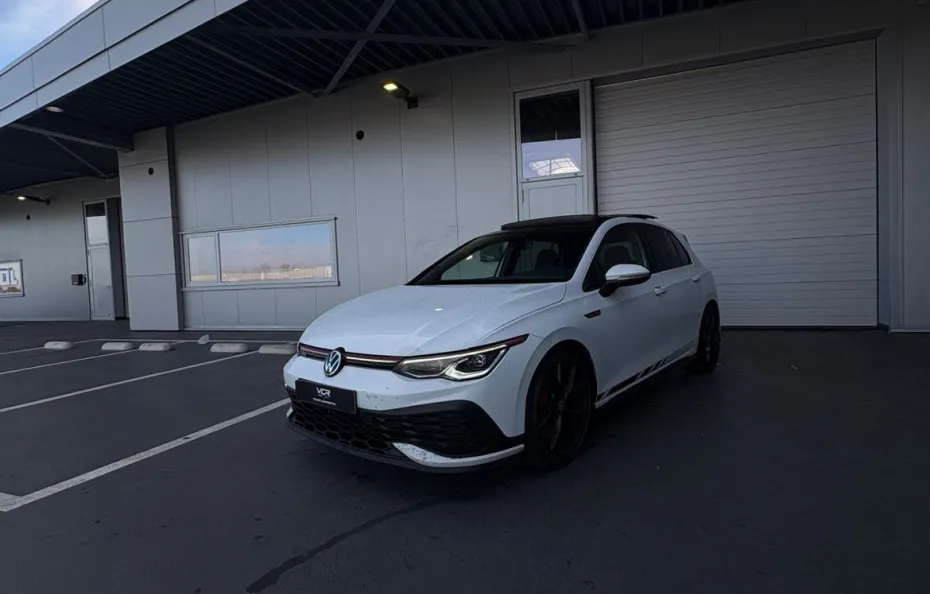 huur Volkswagen Golf 8 GTI CLubsport 1