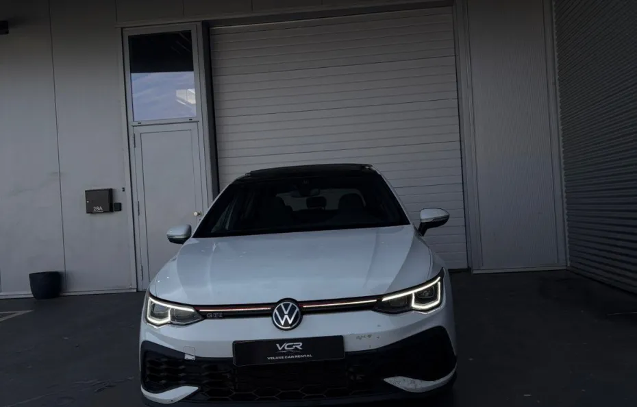 huur Volkswagen Golf 8 GTI CLubsport