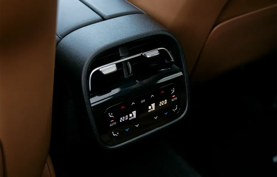 huur Mercedes Benz E300e