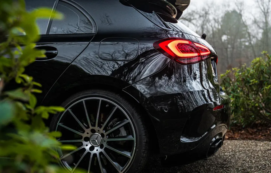 huur Mercedes-Benz A35 AMG Maxhunaj Autoverhuur