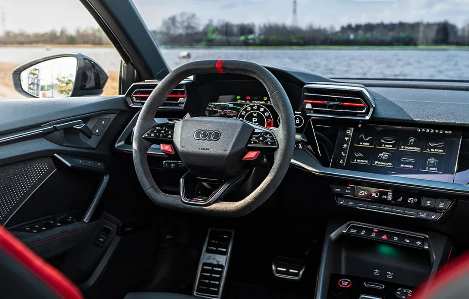 huur Audi RS3 Sportback (2025) Maxhunaj Autoverhuur