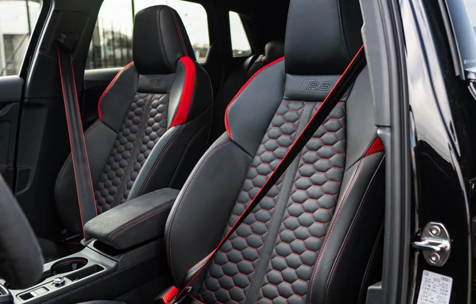 huur Audi RS3 Sportback (2025) Maxhunaj Autoverhuur