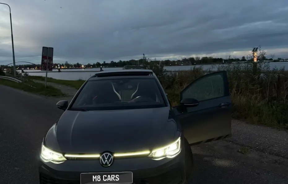 huur Volkswagen Golf 8 GTI Clubsport M8CARSS 1
