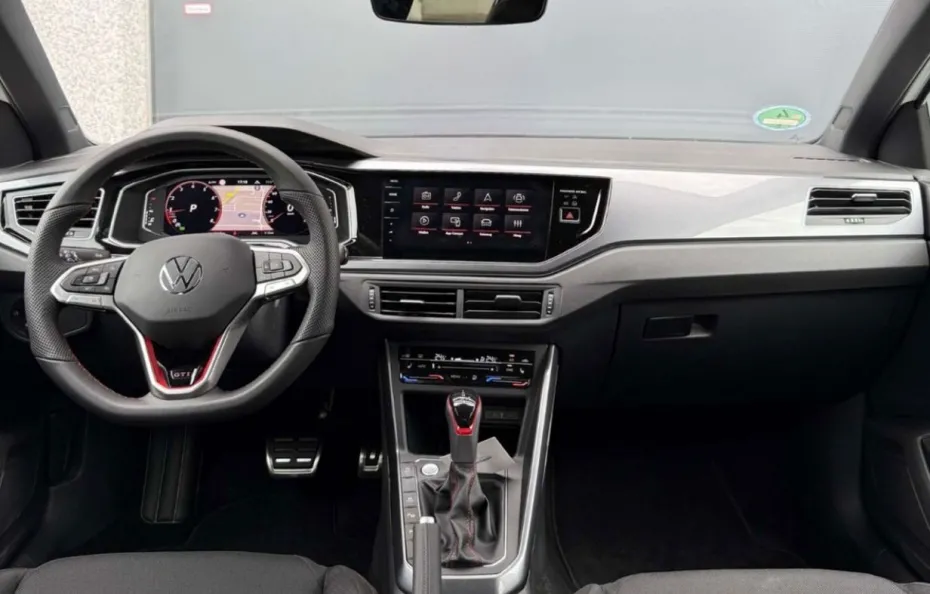 huur Volkswagen Polo GTI Skylimitrent