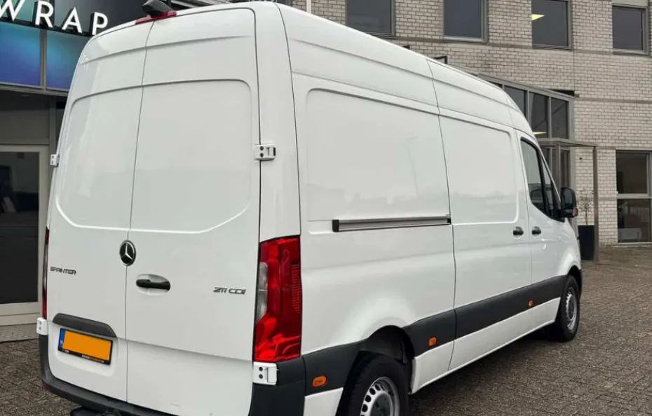 huur Mercedes Sprinter 1