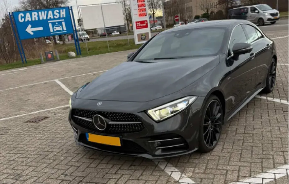 huur Mercedes Benz CLS450 1