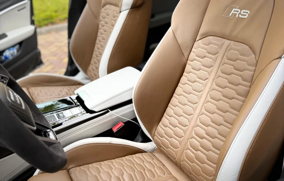 huur Audi RS6 Performance PANDA 1