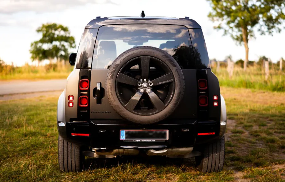 huur Land Rover Defender 1