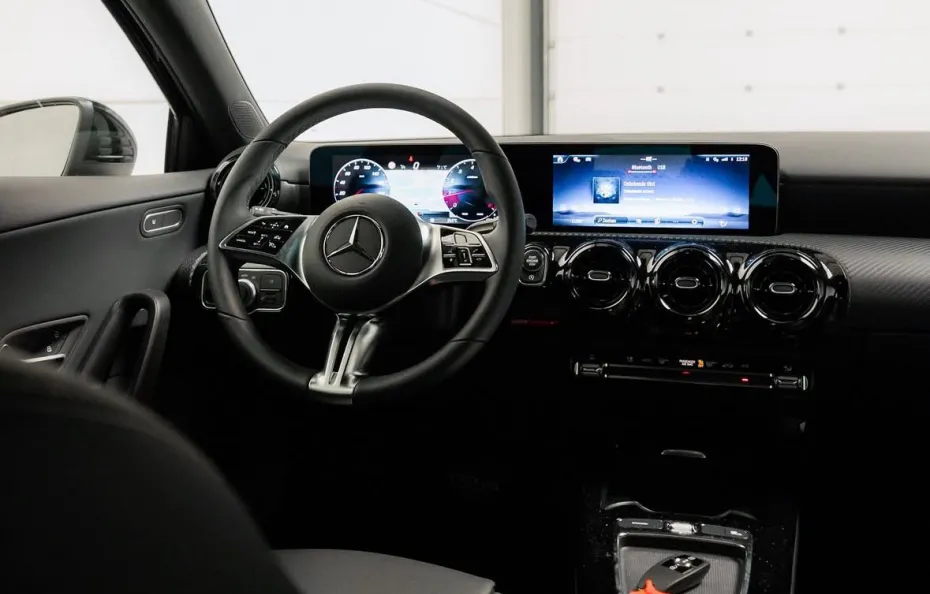 huur Mercedes Benz A180