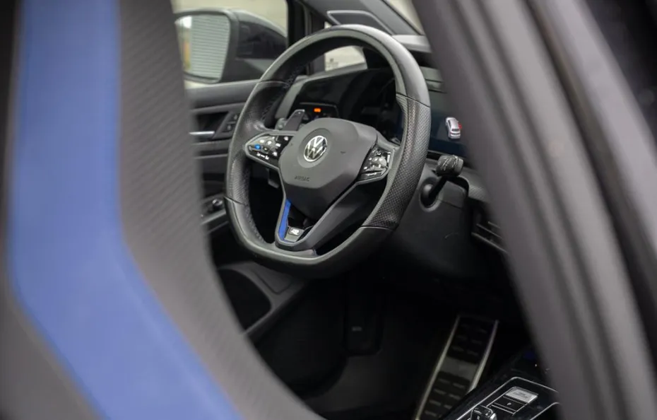 huur Volkswagen Golf 8R 1