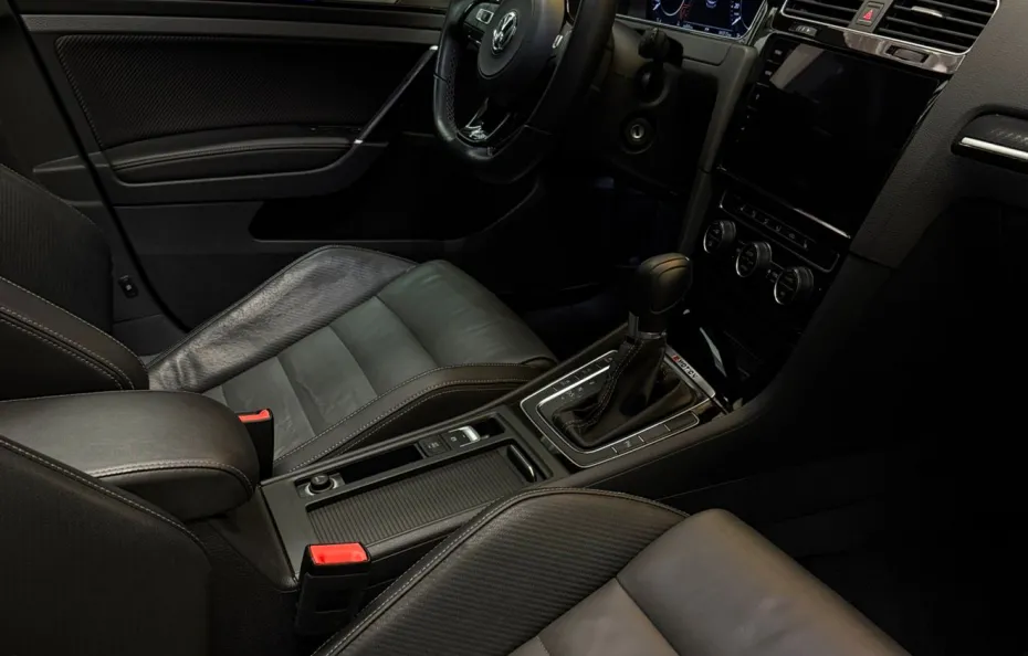 huur Volkswagen Golf 7.5R + Milltek