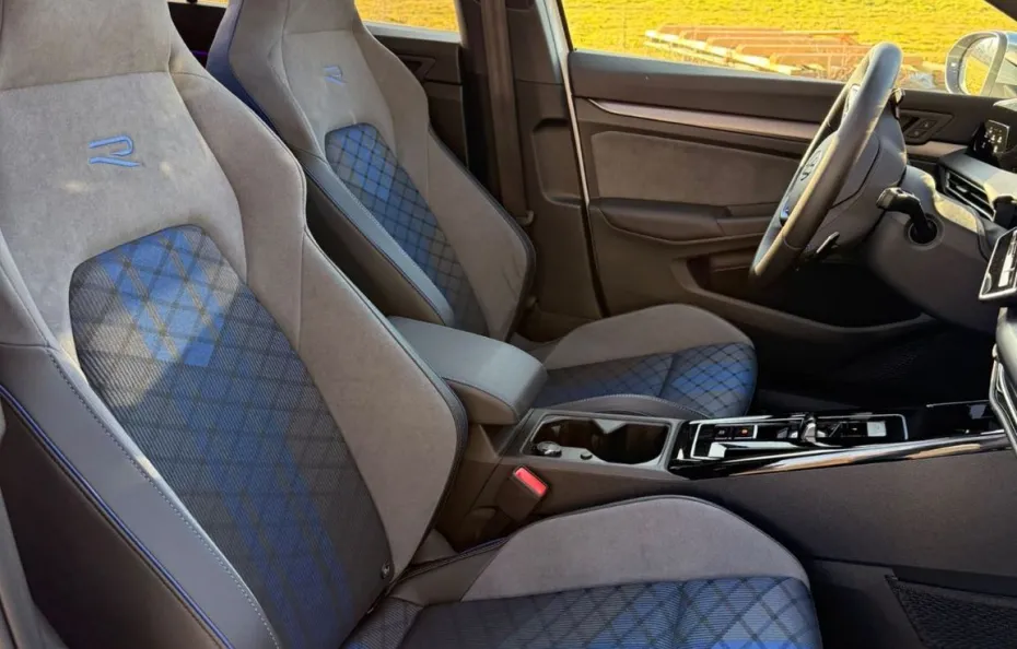 huur Volkswagen Golf 8.5R 1