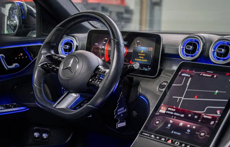 huur Mercedes-Benz C300 1