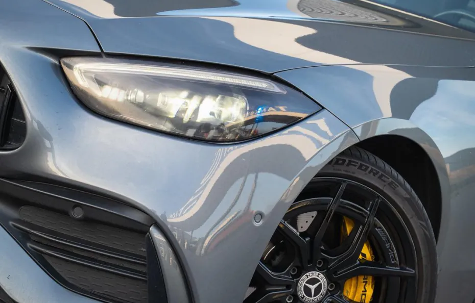 huur Mercedes-Benz C300 1