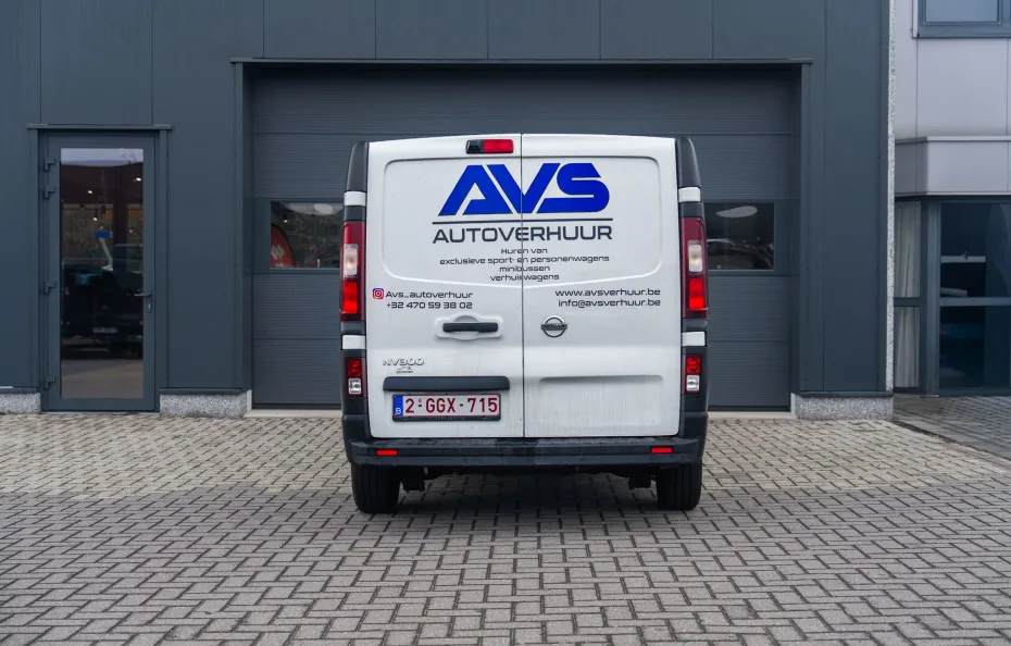 huur Nissan NV300 1